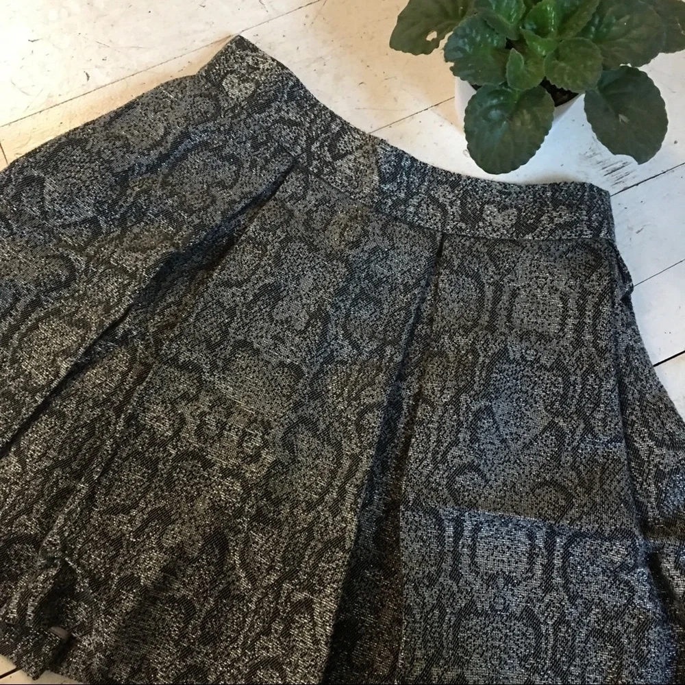 Metallic Python Print Box Pleat Skirt - Picture 4 of 8